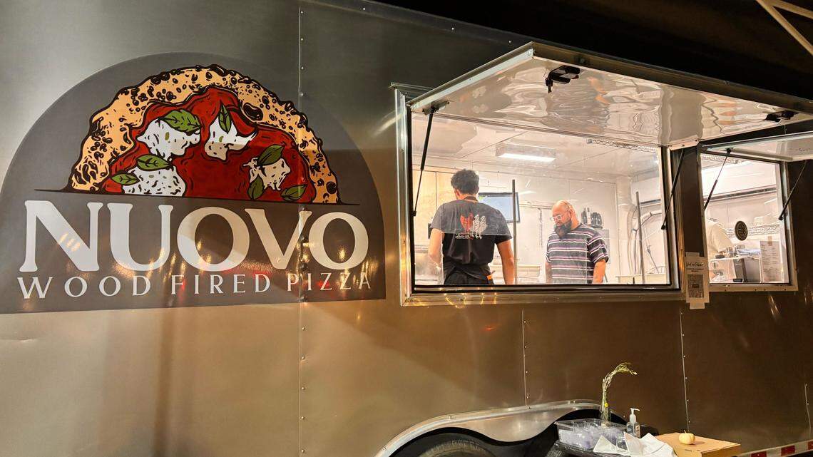 Nuovo Pizza located at a pop-up location near Willow and Shepherd avenues