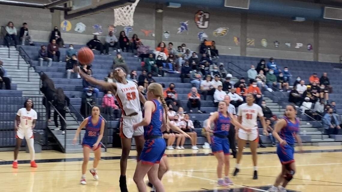 Five Fresno-area high school basketball teams move on to the next round of the playoffs