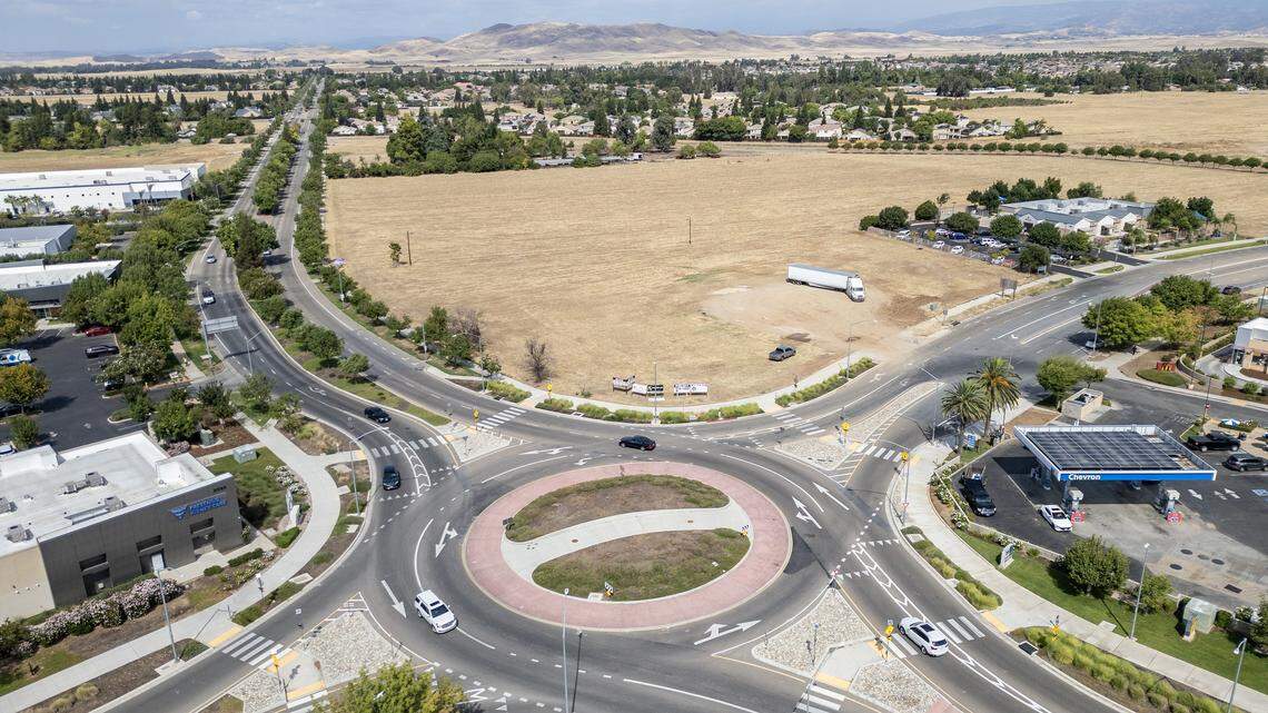 Developers will soon break ground on a retail center that will include Phoenician Express, 7-Eleven, Kuppa Joy and Chipotle in the vacant lot at center, located northeast of Temperance Avenue and Highway 168 in Clovis.