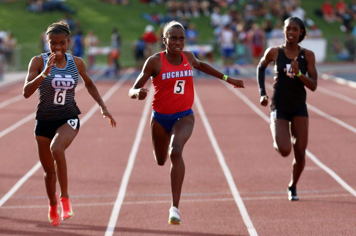 Clovis North senior Zoe Goldsmith (11.78) edged out Buchanan High senior Victoria Chatter (11.82) in the girls 100-meter race at the CIF Central Section Masters Track and Field Championships at Buchanan High’s Veterans Memorial Stadium on May 24, 2025.