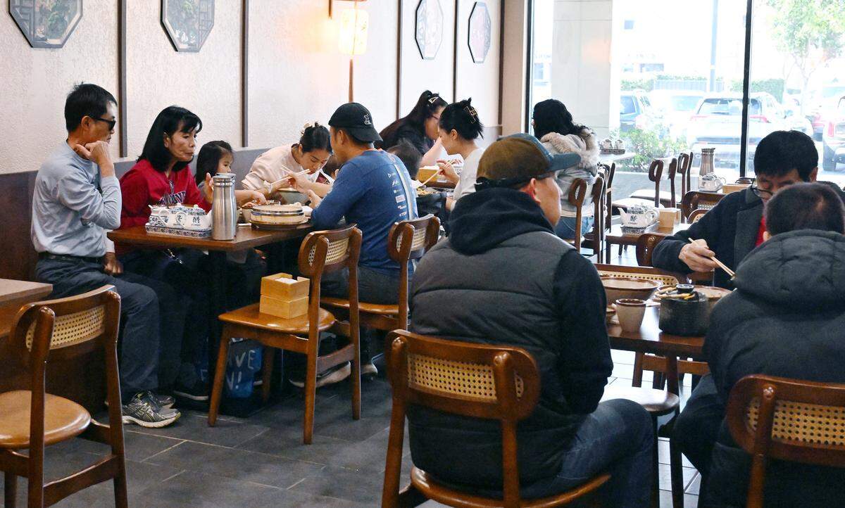 Diners are seen at the new Dumpling U which took over the former Helen’s Gourmet Chinese Food location at Fresno Street and Alluvial Avenue. Photographed Wednesday, Jan. 28, 2026 in Fresno.