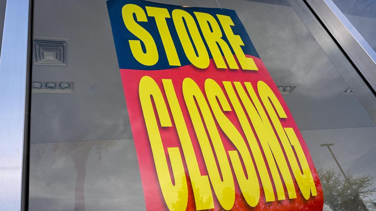 Forever 21, the clothing store that resided in the old Gottschalks space at Fashion Fair mall in Fresno, is closing.