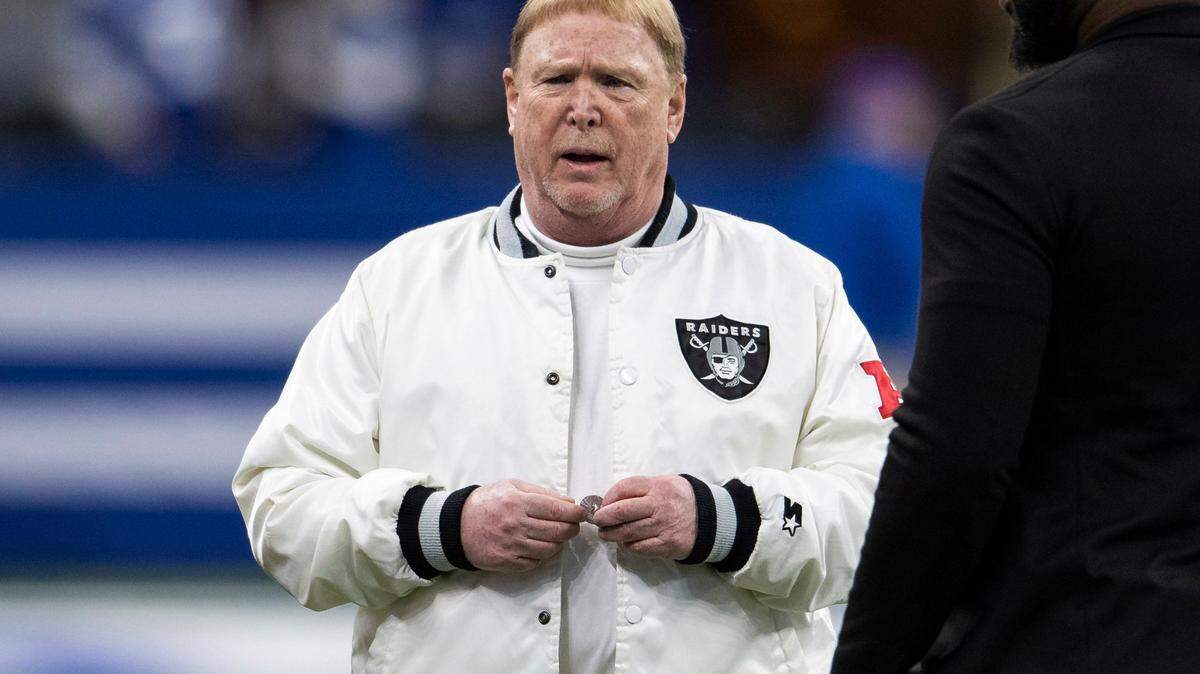 Las Vegas Raiders owner Mark Davis on the sidelines before an NFL game against the Indianapolis Colts, Sunday, Jan. 2, 2022, in Indianapolis.