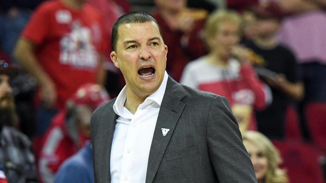 Fresno State shows little of anything, including effort, in absorbing 23-point loss at Wyoming