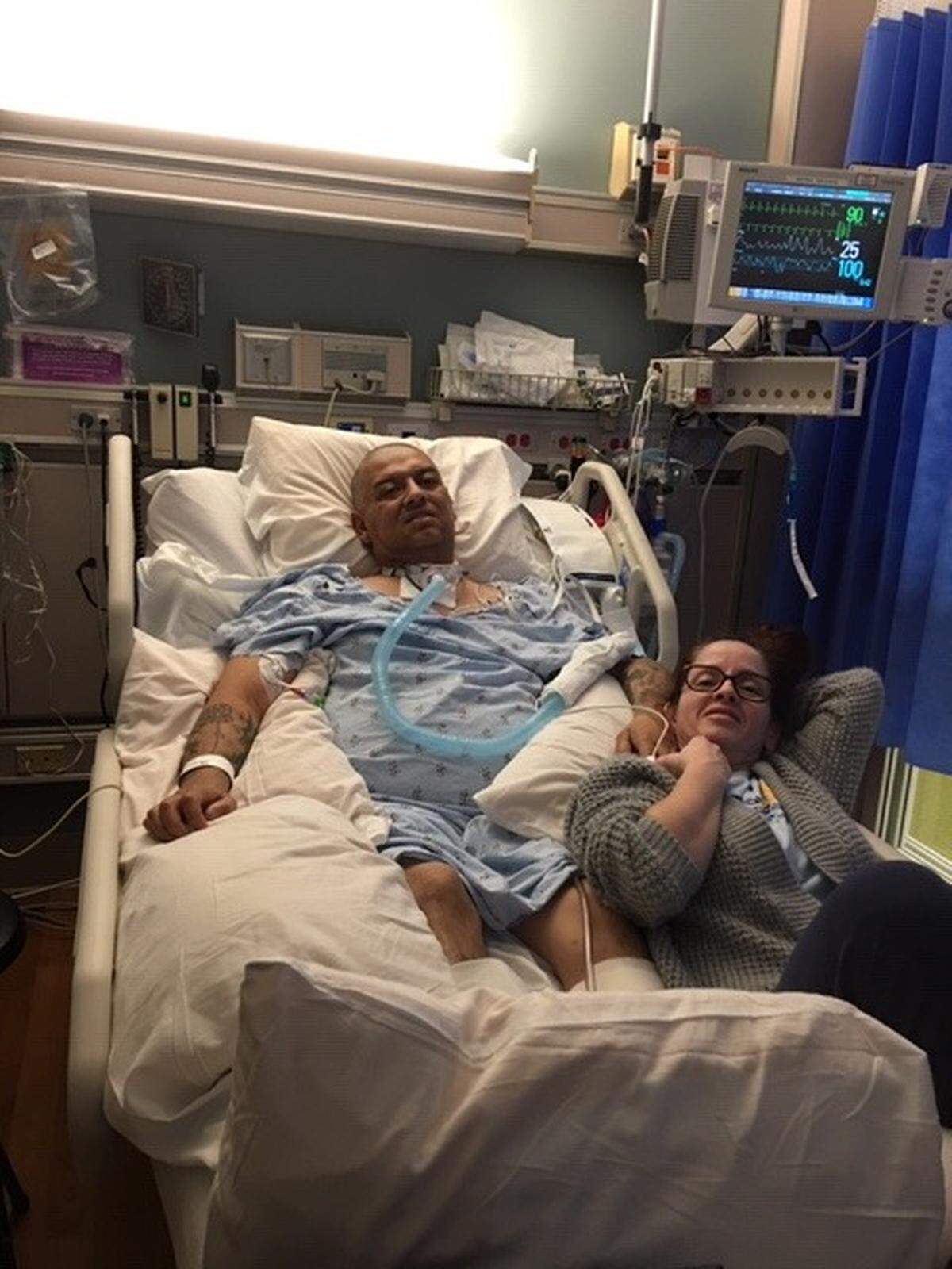 Rob Vasquez with his wife, Cheryl, at Kaiser Permanente in Fresno in 2017.