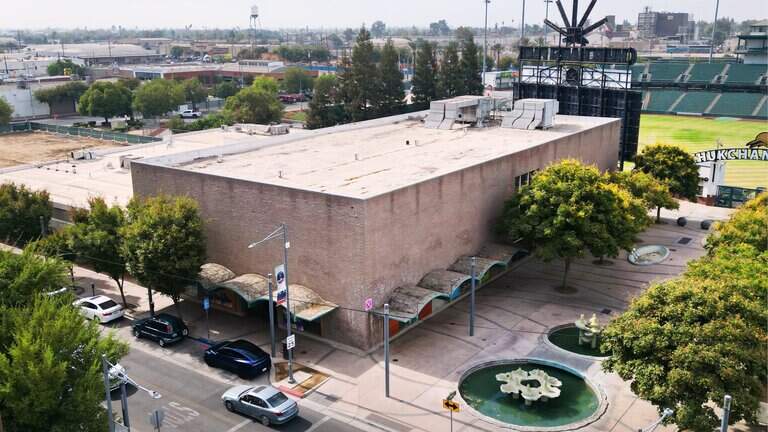 Can rehab of downtown Fresno building revive corner near Chukchansi Park? It’s happening