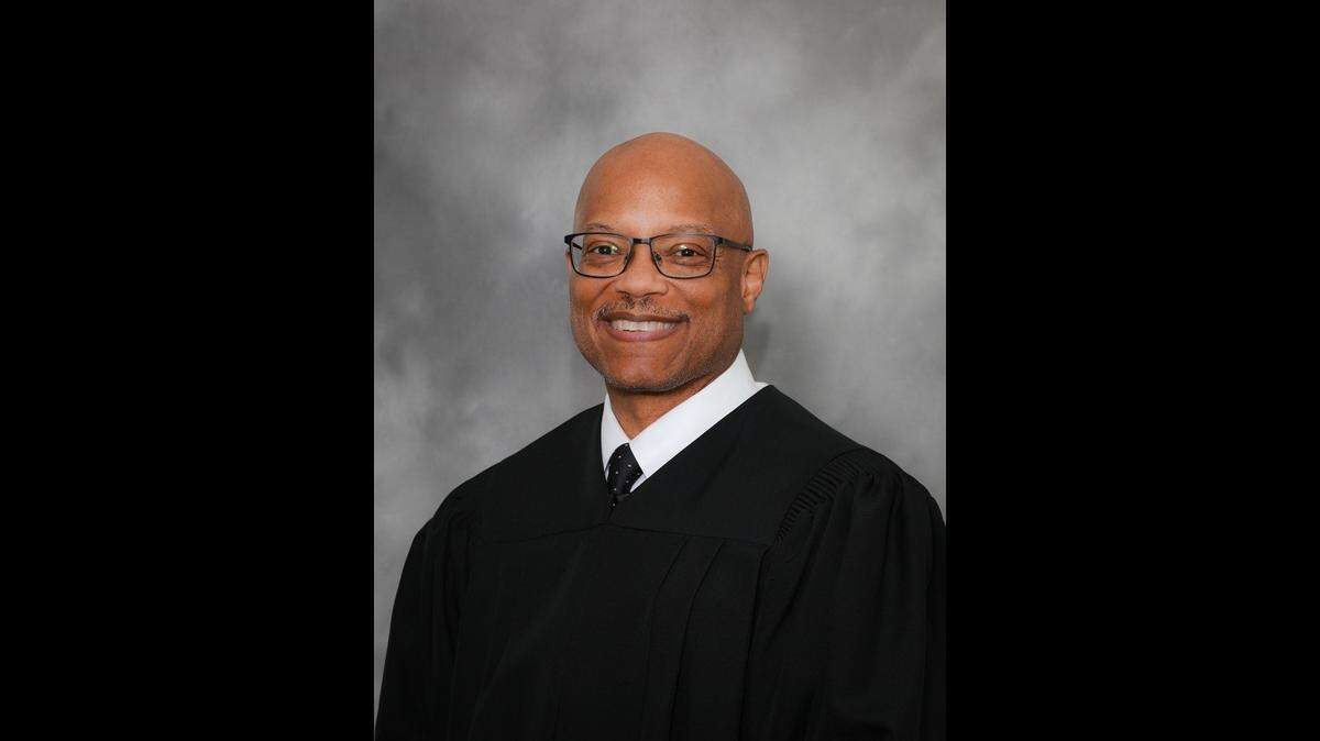 Arlan Harrell
