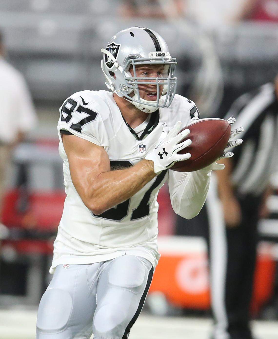 Colton Underwood,  star of the 23rd season of “The Bachelor,” plans to attend Saturday’s Fresno State football game at Minnesota. Underwood played football at Illinois State before a few stints on NFL practice squads, including with the Oakland Raiders.