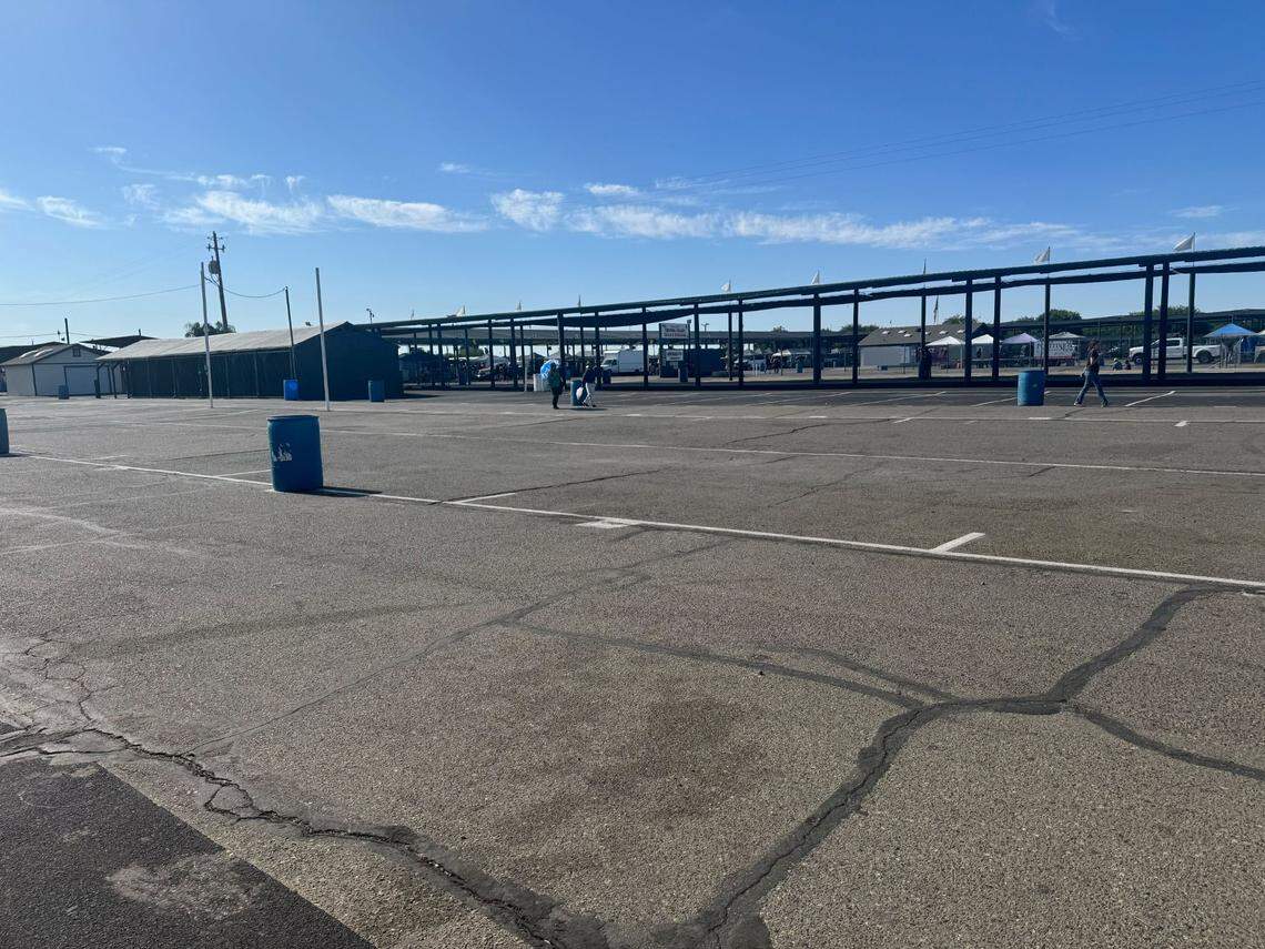 Empty vendor stalls at Cherry Avenue Auction in Fresno County
