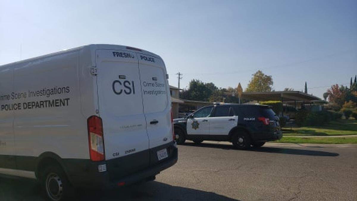 Fresno police investigate a possible shooting at an apartment complex on Belmont and Manila avenues on Saturday, Nov. 9, 2019.