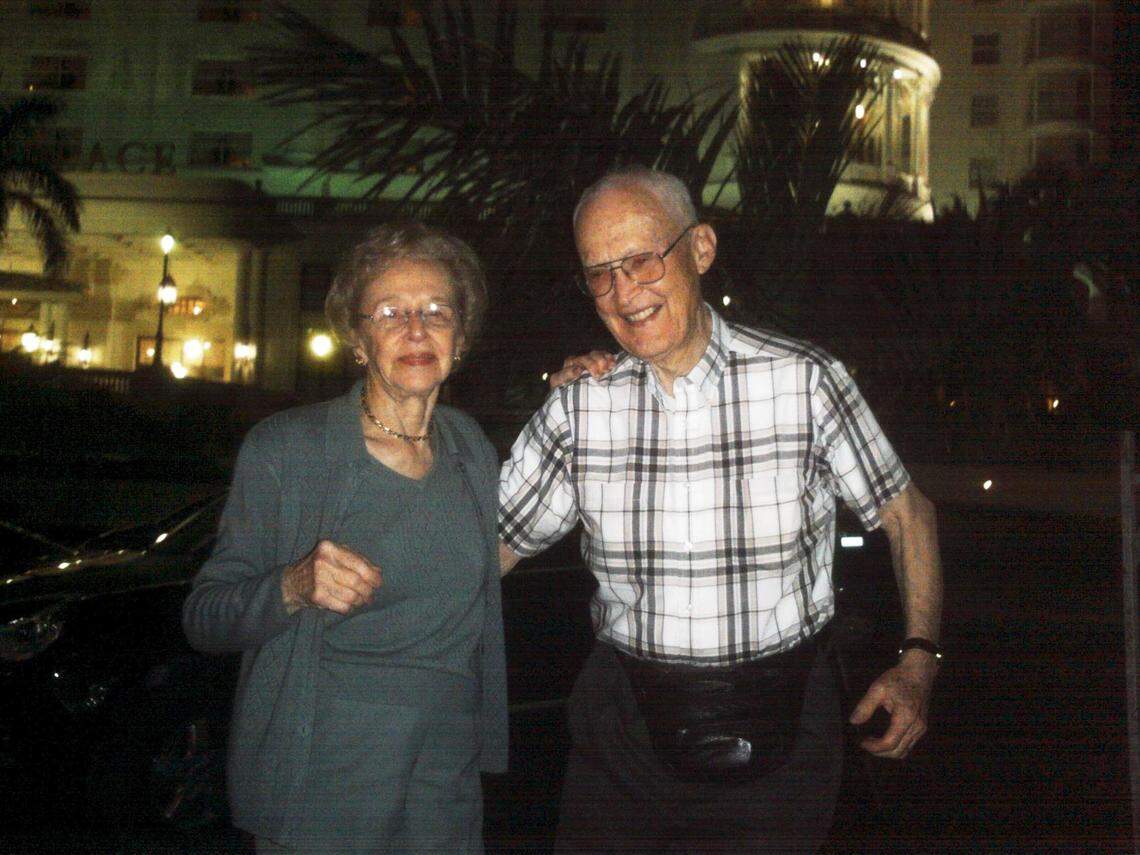 Malcolm and LaVerne Masten enjoying a trip to Cancun, Mexico in 2007.