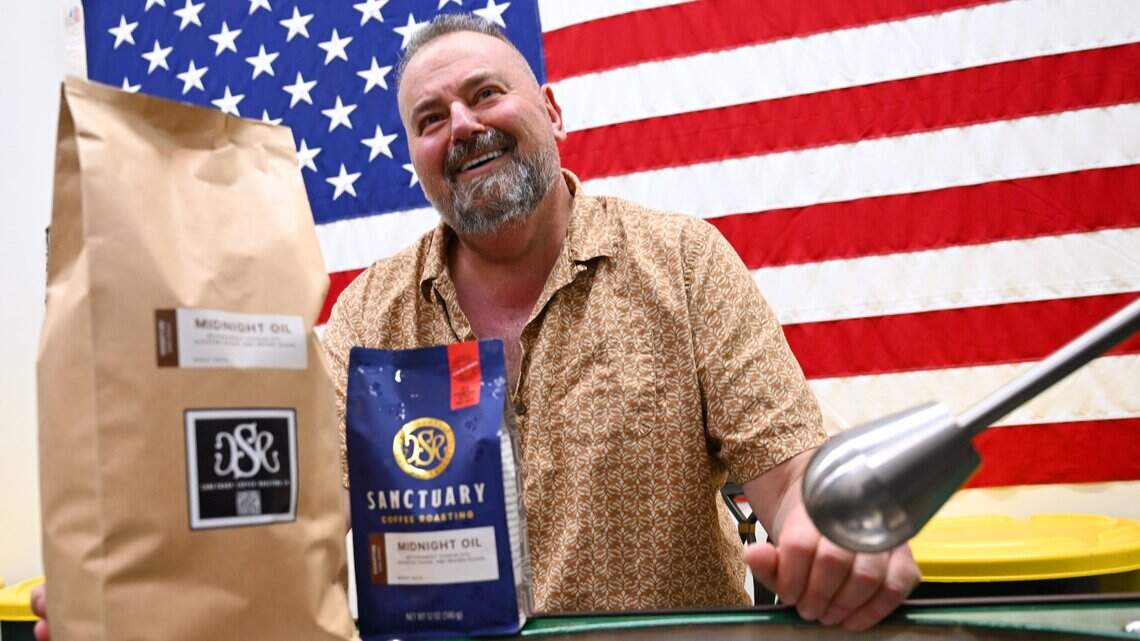 A Fresno favorite brews up downtown plan. Cracked Pepper to reopen City Hall eatery