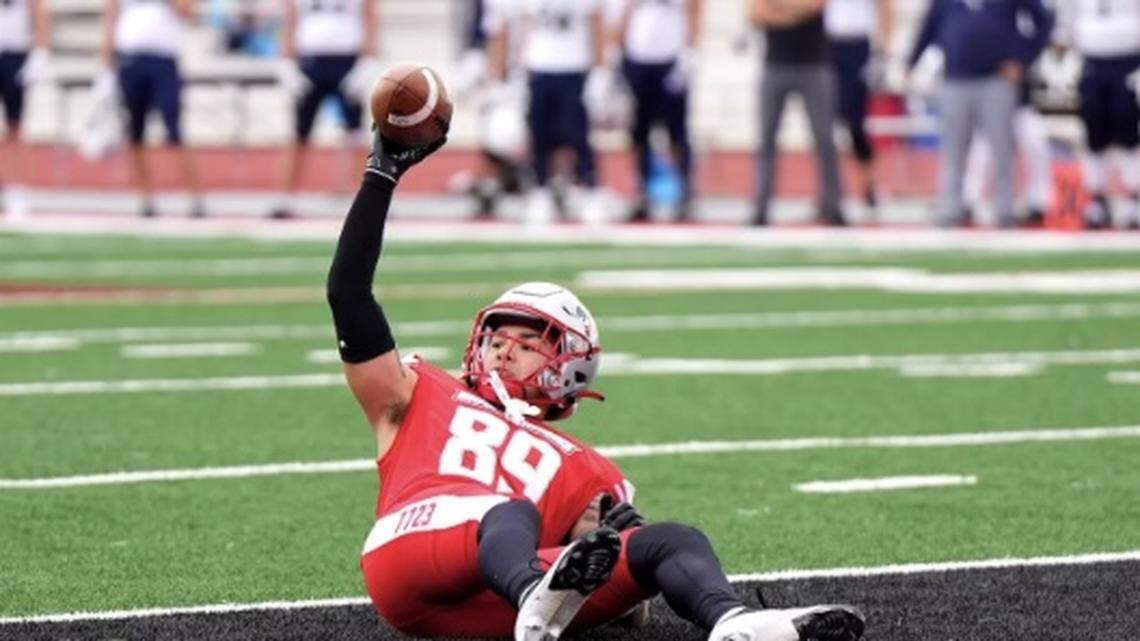 Josiah Ayon catches a touchdown for Western Colorado. Ayon has since transferred to Fresno State.