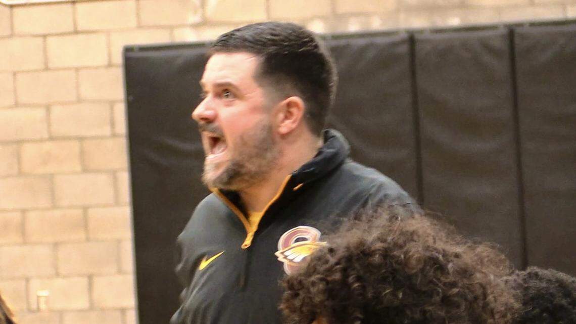 Clovis West boys basketball coach is out, though Golden Eagles still in season