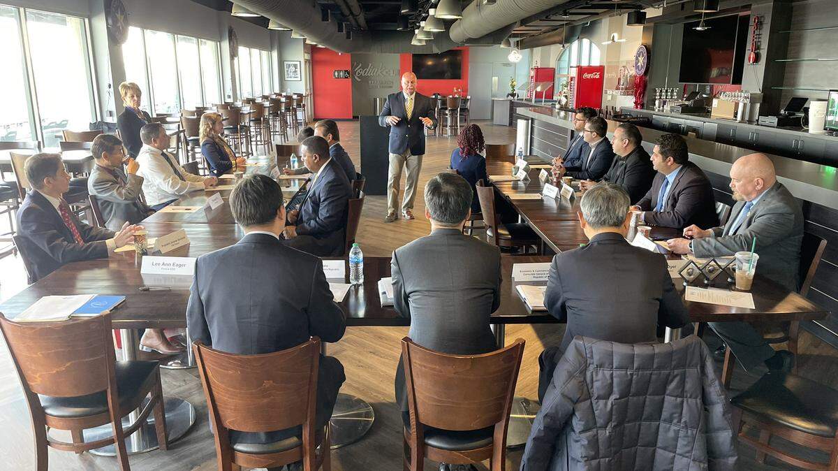 Fresno Mayor Jerry Dyer speaks to China’s Consul General Zhang Ping and a group of local elected and business leaders at Chuckchansi Park on Monday, Nov. 28, 2022.