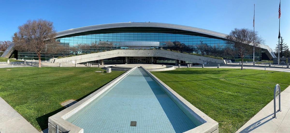 Fresno City Hall (Jan. 27. 2022)