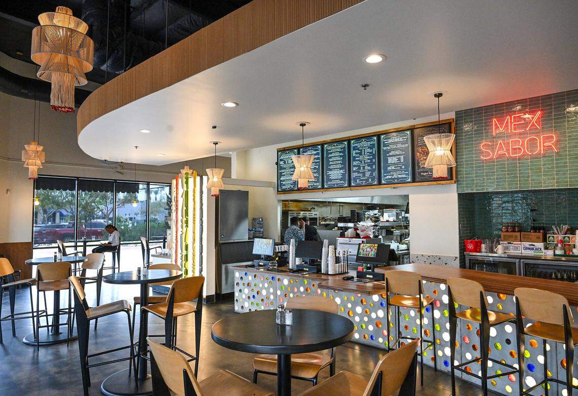 Mex Sabor Cocina Mexicana is a locally owned Mexican restaurant in Fresno's River Park shopping center offering a variety of Mexican dishes from salads to bowls, burritos to tacos and enchiladas. 