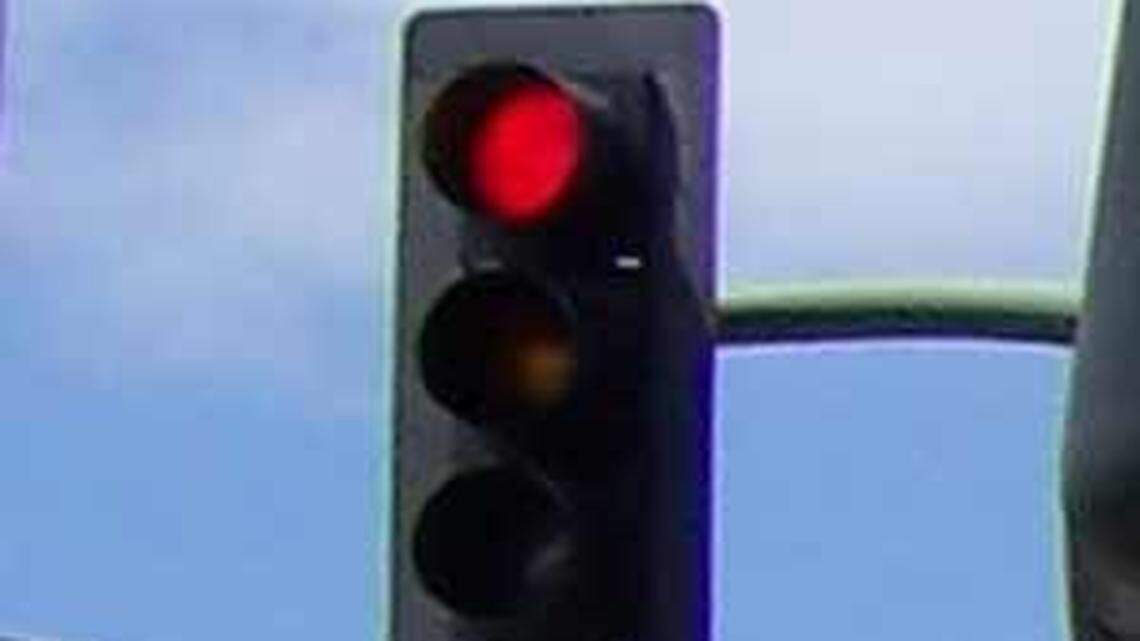 Commentary: Traffic signal installation goes against prior Merced council decision