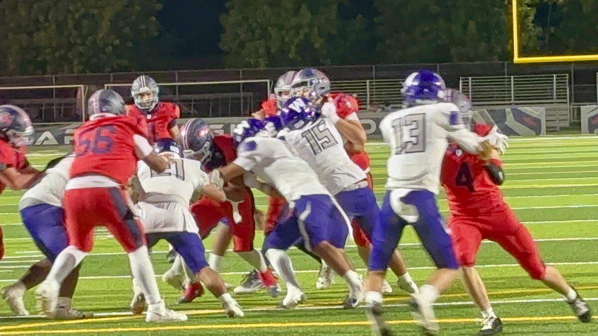Garza High and Washington Union battled in a nonleague game on Thursday, Sept. 11, 2025. The Panthers won 29-25.