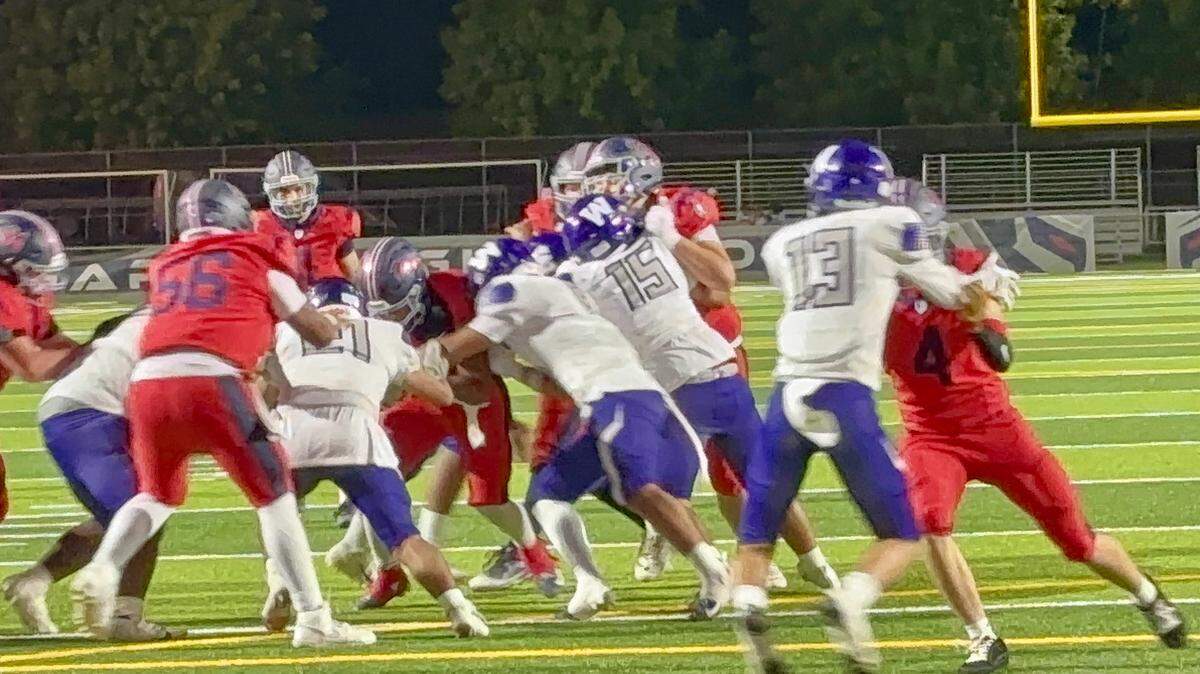 Garza High and Washington Union battled in a nonleague game on Thursday, Sept. 11, 2025. The Panthers won 29-25.