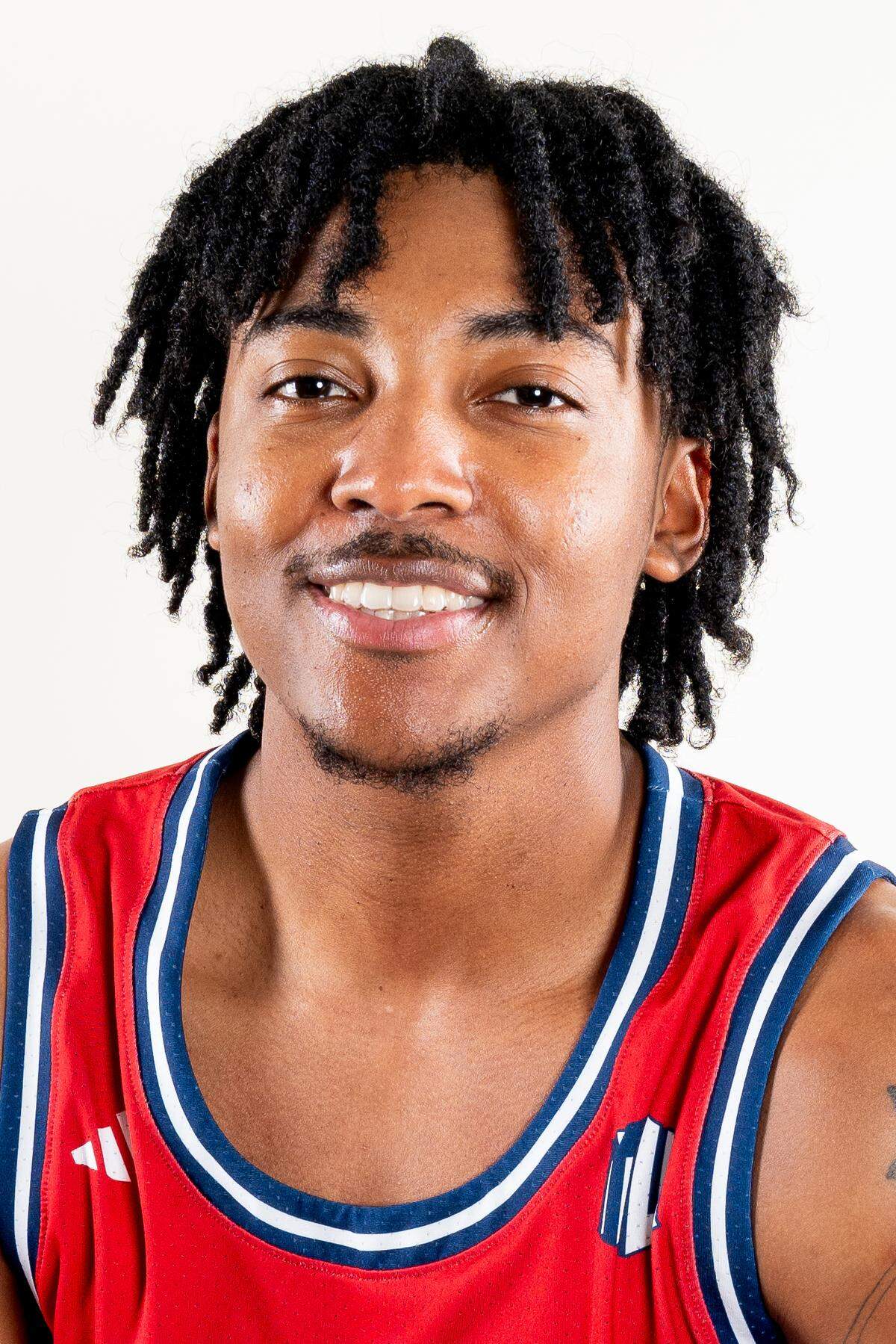 Fresno State’s newest player Zaon Collins could be a big contributor for the Bulldogs this season under first-year coach Vance Walberg. However, Collins has a checkered past, having pled guilty as part of an agreement last year for misdemeanor vehicular manslaughter and felony reckless driving resulting in death or substantial bodily harm back in his hometown of Las Vegas.