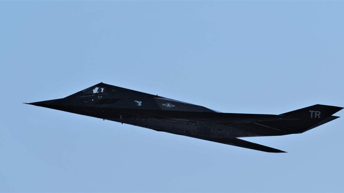 A pair of F-117 fighter jets, AKA the Nighthawks, arrived Monday in Fresno to conduct dissimilar air combat training with the F-15 planes that are based at the 144th Fighter Wing.