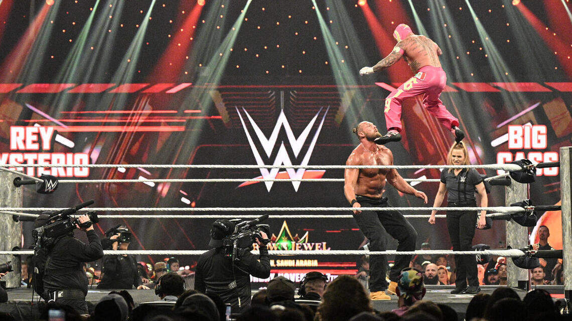What to know about WWE RAW in Fresno. Parking fees, remaining tickets