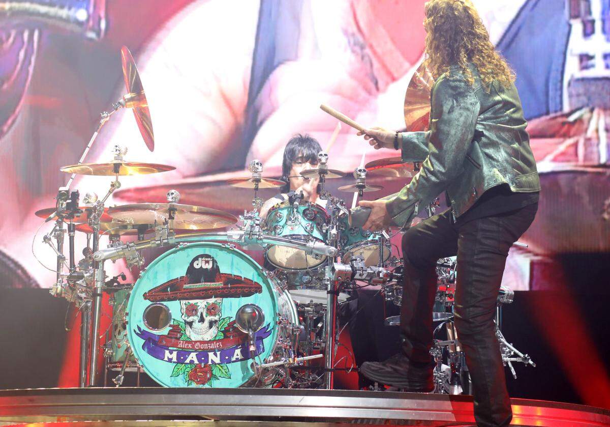 Maná cerró con broche de oro su gira ‘México Lindo y Querido’ en el Save Mart Center con un show con entradas agotadas con más de 12,000 personas.