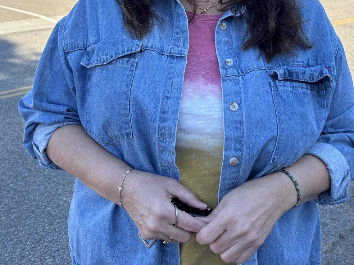 Central Valley's Venezuelan community feels cautious and uncertain after US action in Venezuela, citing police phone checks, jailed journalists, shortages and threats.