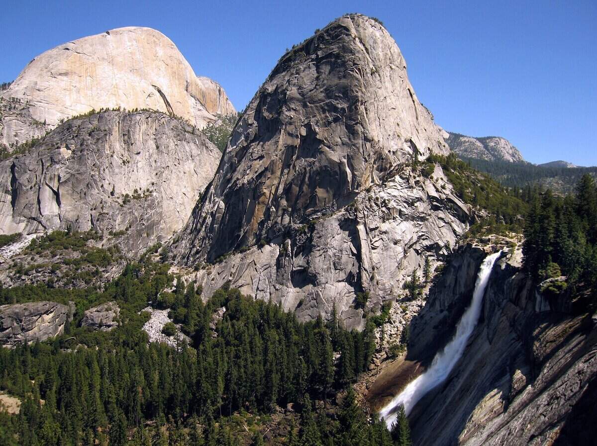 The view of Nevada Fall from the John Muir Trail in summer 2006.