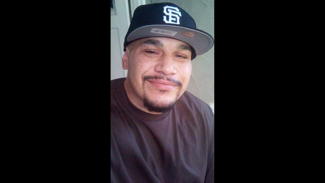 Salvador Olivera, 41