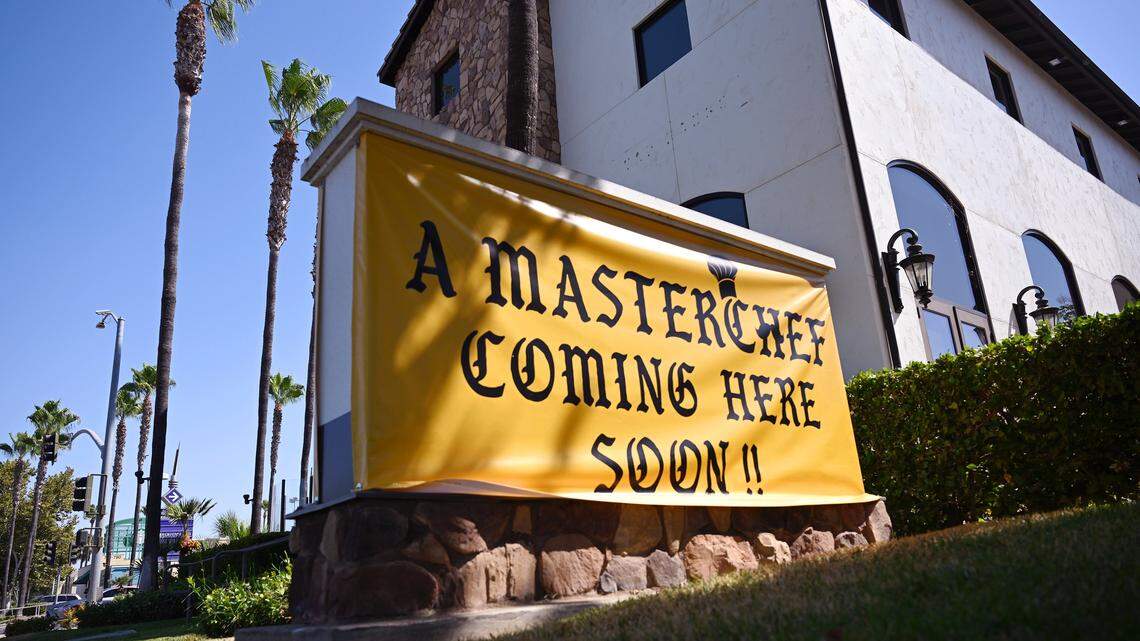 A large sign along Palm Avenue at the former Blast & Brew near Herndon Ave, teases passing traffic of a master chef for an unnamed new restaurant to open. Photographed Friday, Aug. 15, 2025 in Fresno.