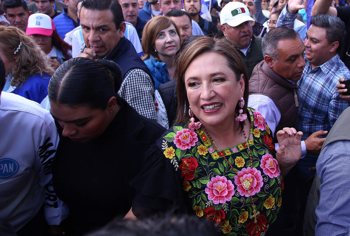 La candidata a la presidencia de México por el Frente Amplio por México, Xóchitl Gálvez, a su llegada para el cierre de precampaña el 18 de enero en la ciudad de Acámbaro, Guanajuato.