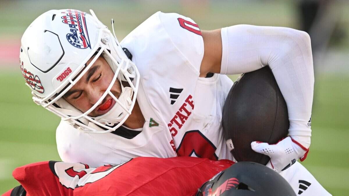 Fresno State’s Mac Dalena, shown here in a file photo from earlier this season, had a big game Saturday at Wyoming.