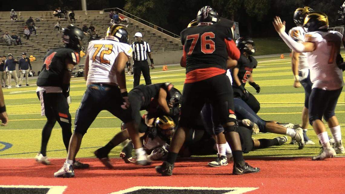 Romulan Phetvixay scores for Sunnyside High in a 13-6 victory over McLane on Thursday, Sept. 19, 2024.