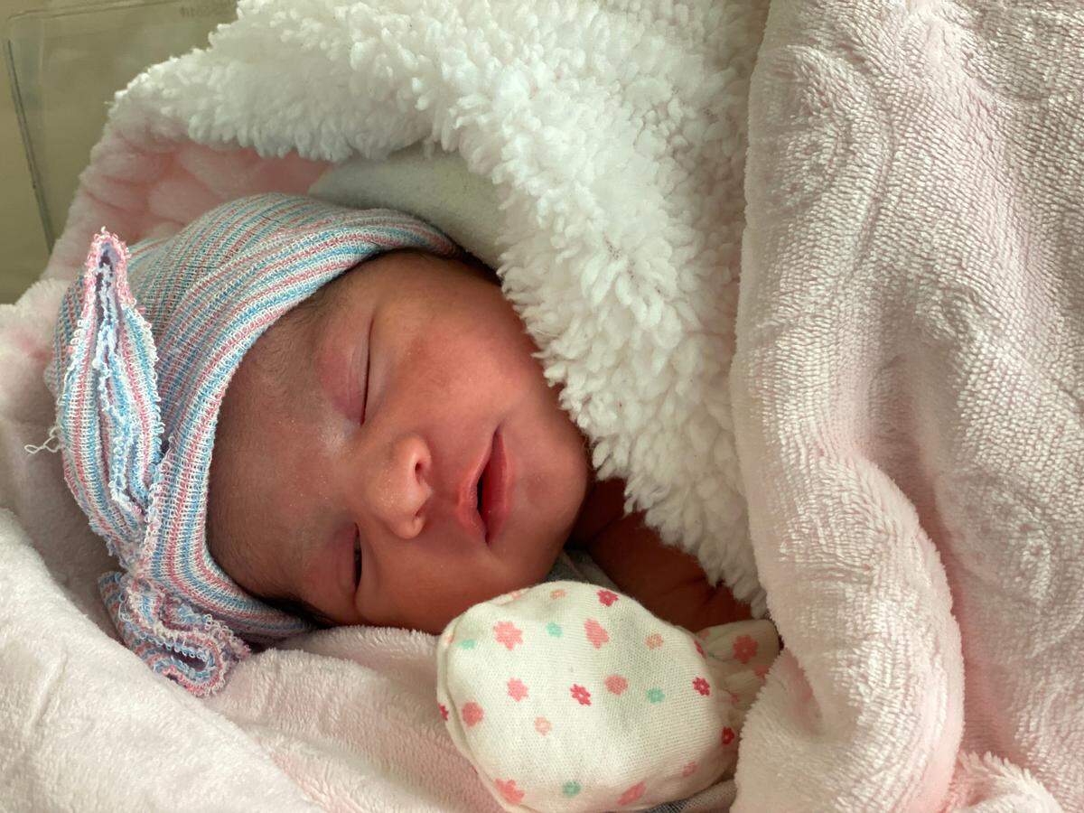 Eliette Brigitte Ramos Calix was born at 3:21 a.m., Saturday, Jan. 1, 2022 at Kaweah Health Medical Center in Visalia
