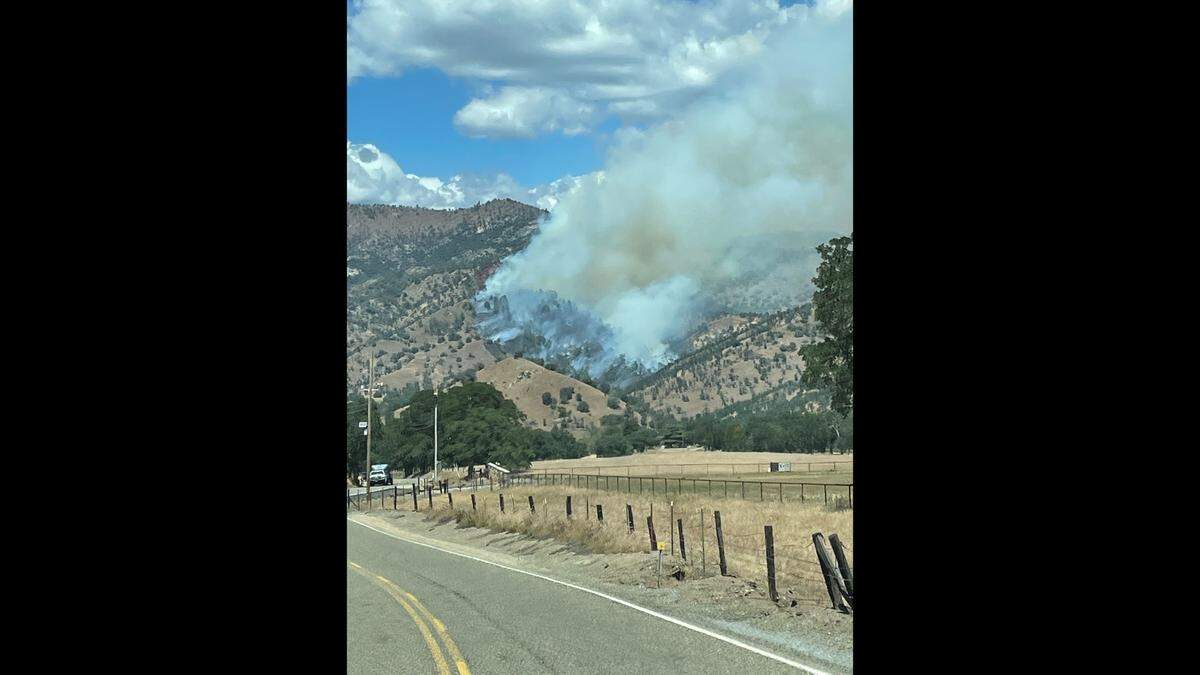 A fire between Humphreys Station and Tollhouse in eastern Fresno County broke out at 12:39 p.m. Wednesday, May 11, 2022.