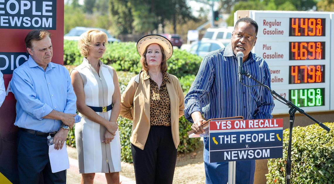 Republican candidate for California governor Larry Elder speaks during an appearance at the Shell gas station on Willow and Nees avenues in Clovis on Tuesday, Sept. 7, 2021.