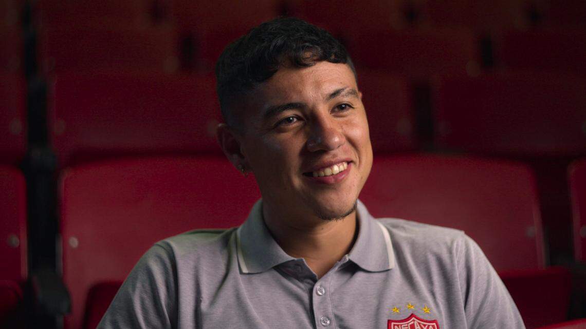 NECAXA -- "The Fighter" -- Season 1, Episode 3 (Airs Thursday, August 14) Pictured: Emilio Lara Contreras. / NECAXA “The Fighter” Temporada 1, Episodio 3 (Se transmite el jueves 14 de agosto) En la imagen: Emilio Lara Contreras.