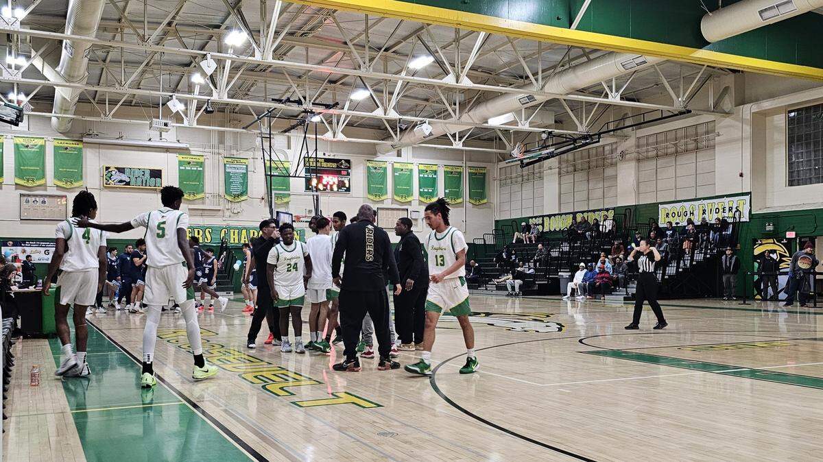 Roosevelt defeats Bullard 77-75 in a County/Metro Athletic Conference game on Wednesday, Jan. 15, 2025.