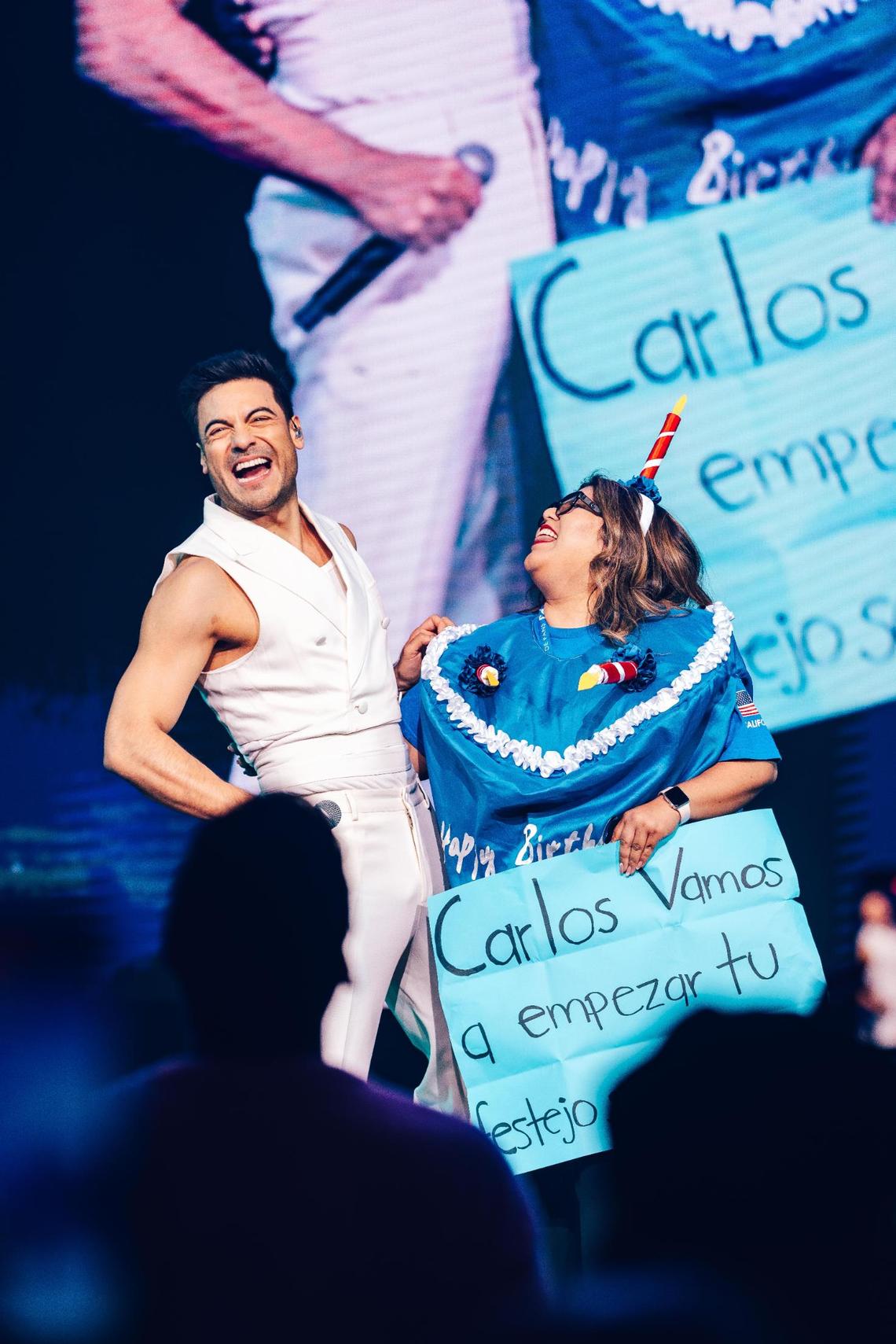 Carlos Rivera cierra su gira ‘Carlos XX US Tour’ con éxito en Los Ángeles. La gira recorrió ocho ciudades estadounidenses.