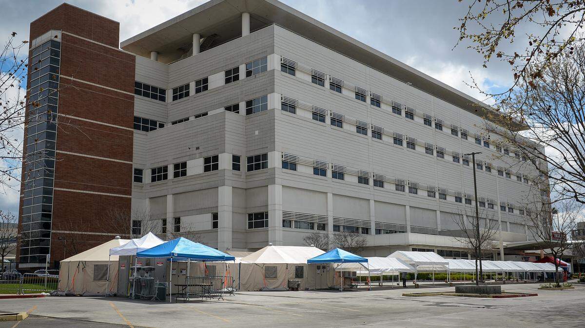Community Regional Medical Center in Fresno, California is shown.