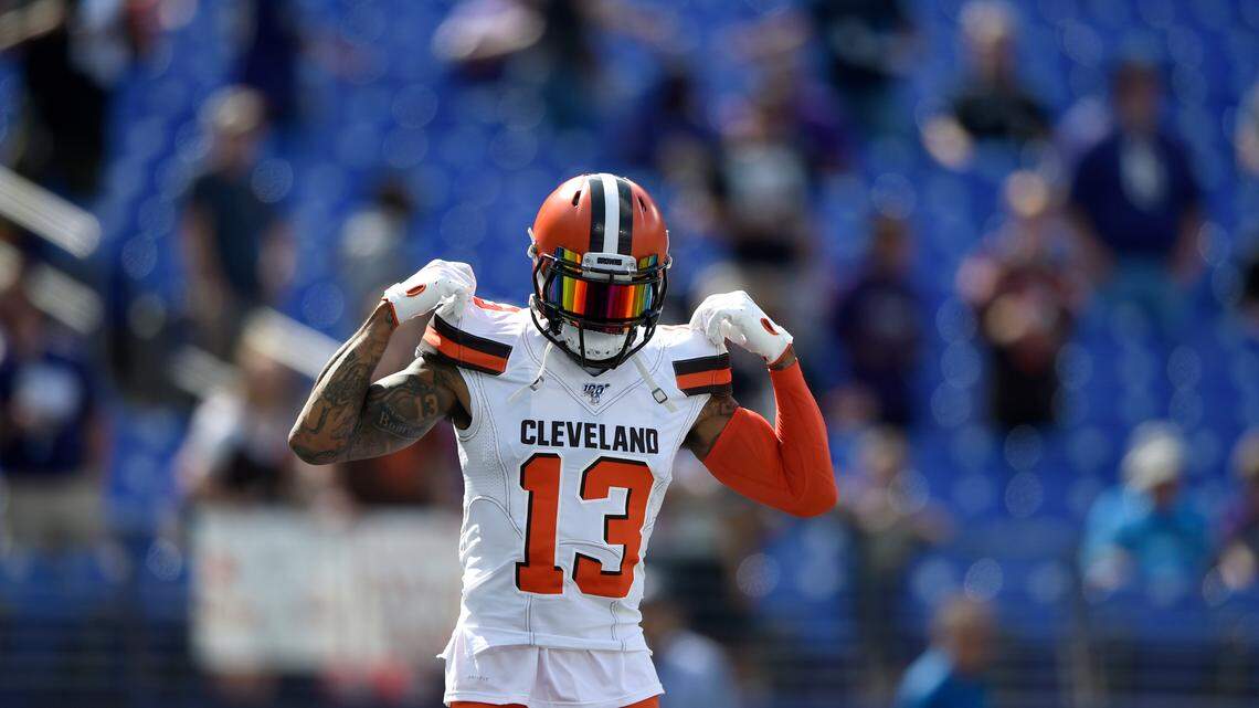 Cleveland Browns wide receiver Odell Beckham works out prior to an NFL football game against the Baltimore Ravens Sunday, Sept. 29, 2019, in Baltimore. (AP Photo/Gail Burton)