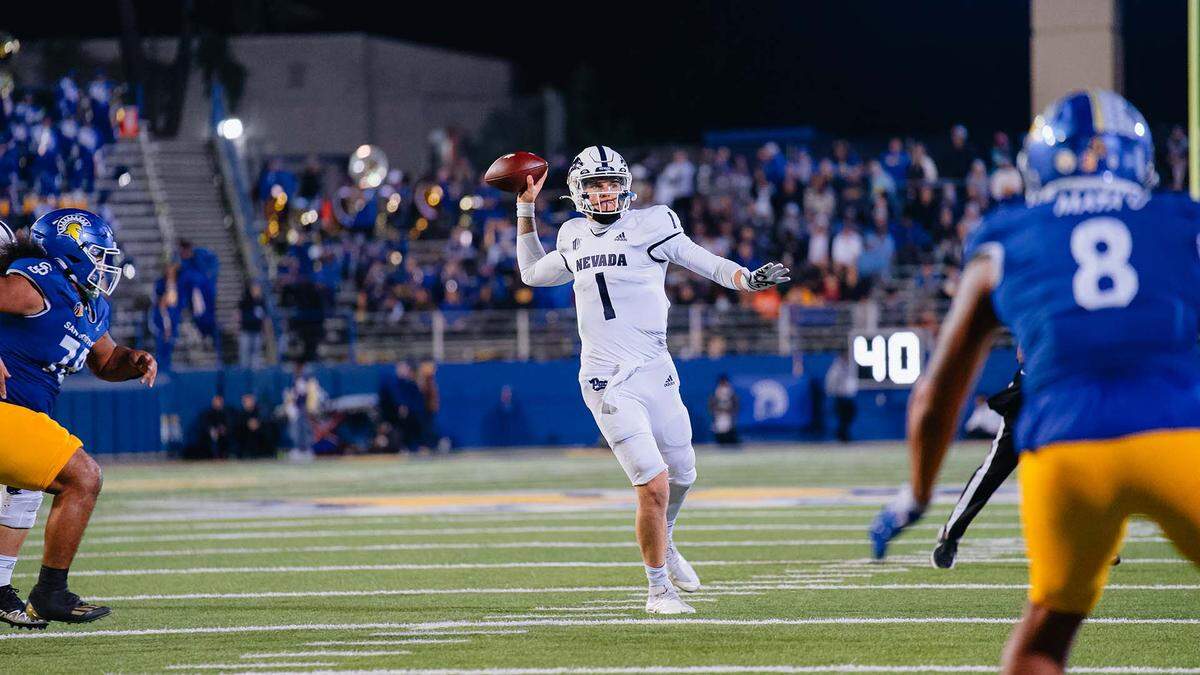Nevada quarterback Shane Illingworth has completed 56.5% of his passes while averaging 5.7 yards per attempt and 175.7 per game over the past three games.