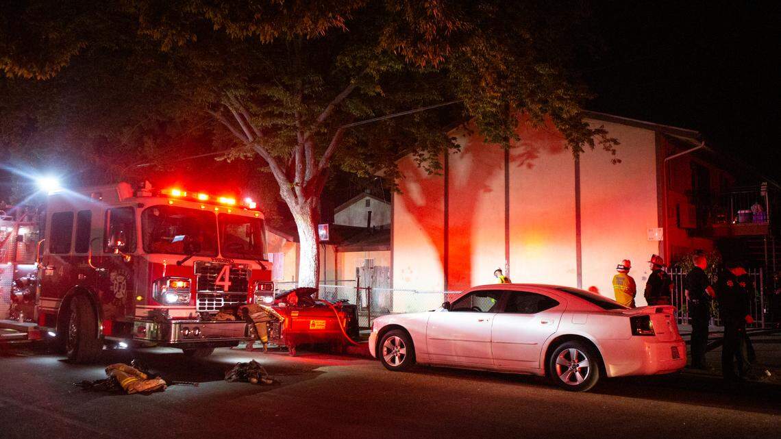 A suspected armed robber was arrested after lighting his own apartment on fire Sunday night in Fresno, California, police said. 24-year-old Gerardo Varela surrendered as the flames began to spread.