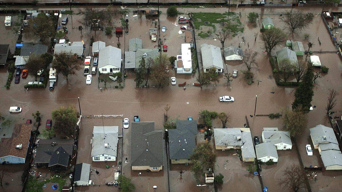 Parts of the Franklin-Beachwood neighborhood on the western edge of Merced were hit hard by flooding in 2006 after a levee along Black Rascal Creek was breached. A new storm basin is planned along Black Rascal Creek east of Merced to reduce similar flood dangers in the future.