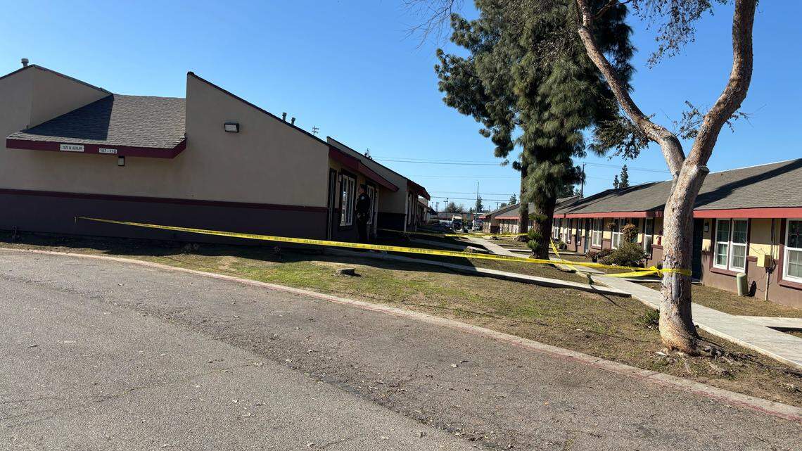 Fight between roommates leaves one stabbed at apartment complex in Fresno, police say
