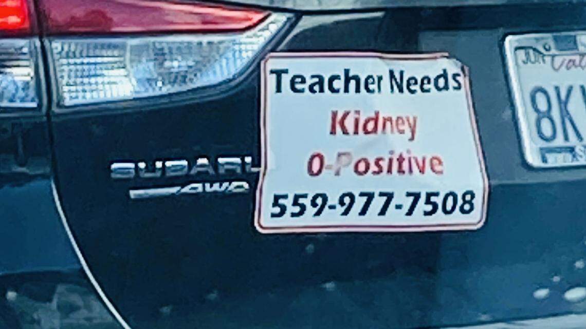 A longtime Fresno Unified teacher is in need of a kidney after her health forced her to retired. Family members have put signs on their vehicles to try to find a willing donor.