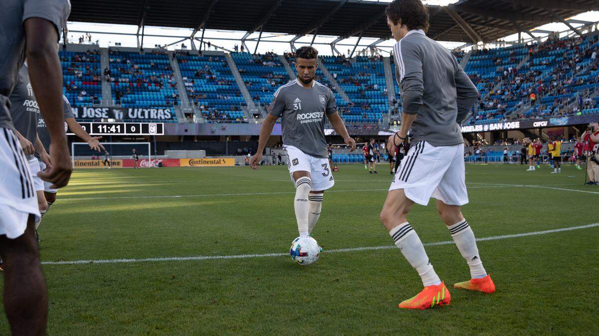 Former Mendota High star Danny Trejo goes through warmups on Saturday, Aug. 20, 2022. LAFC signed Trejo to his first MLS contract.
