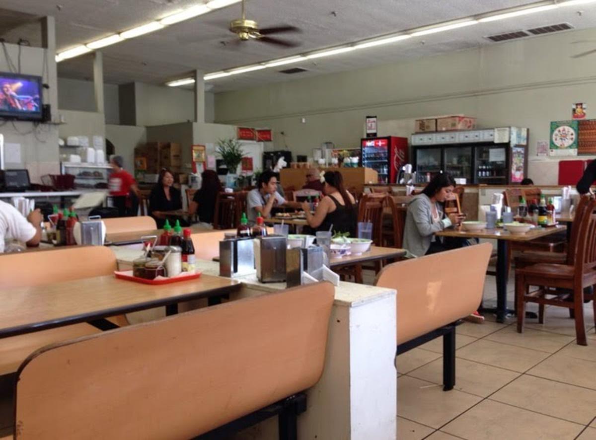 A photo of Pho 75 at First St and McKinley in Fresno around the year 2009. The Vietnamese restaurant is a local favorite.